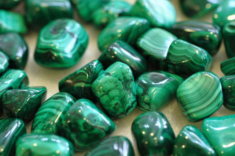 benefits of malachite green stone